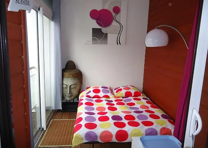 Le Neptune קונטיס-לה-בן