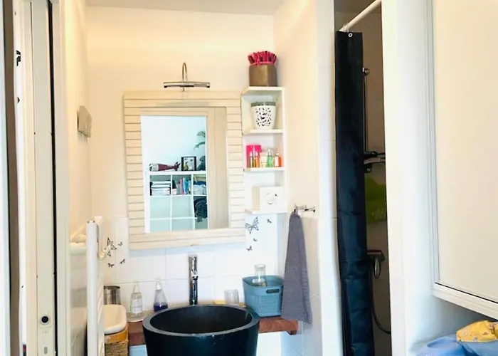 Le Neptune * קונטיס-לה-בן